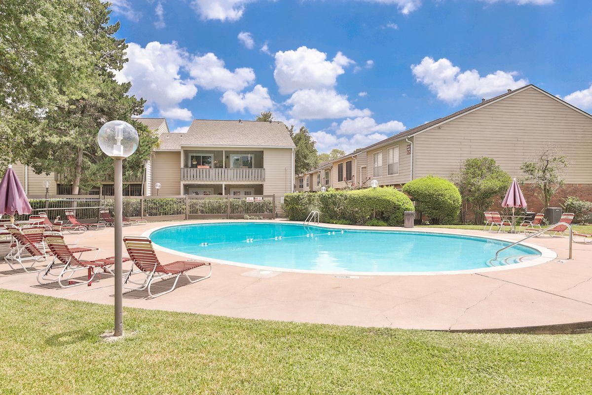 Building Photo - 5005 Georgi Ln