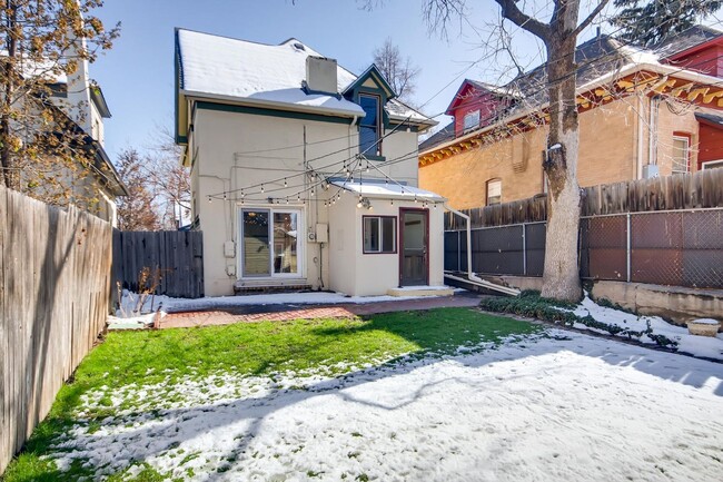 Building Photo - Sunny Potter Highlands Victorian