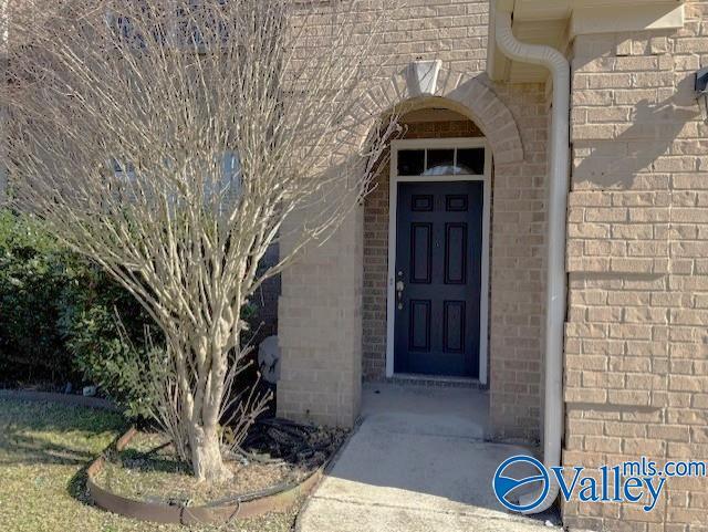 Building Photo - 5033 SE Valley Cove Dr