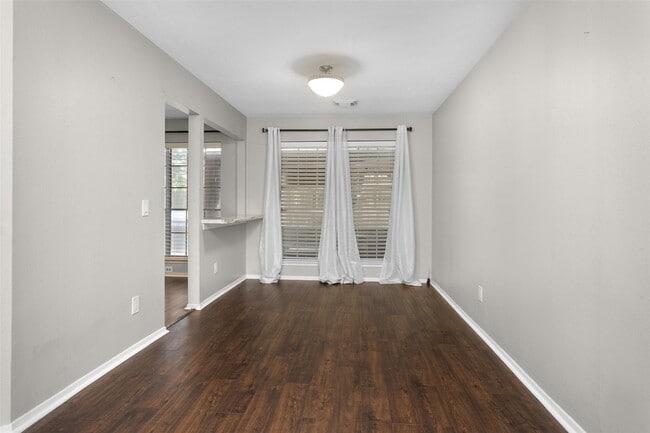 Building Photo - 16042 Glenbrook Knoll Ln
