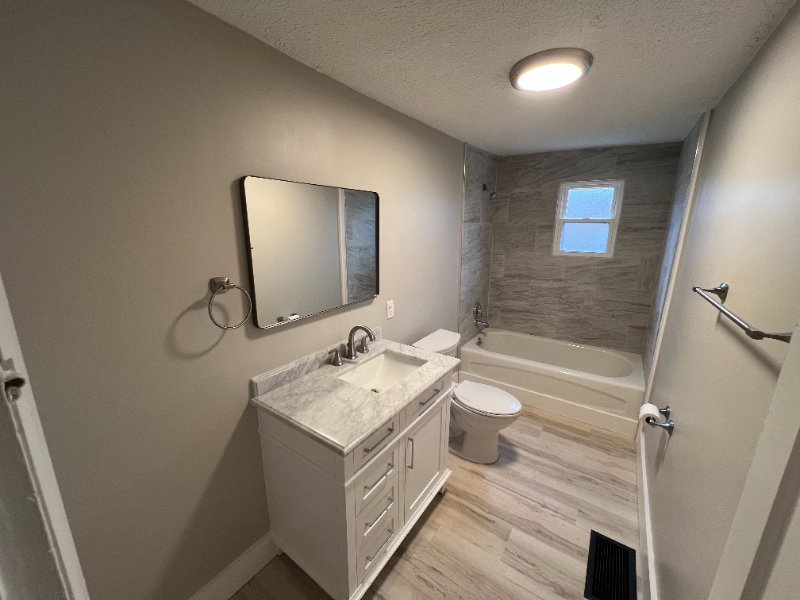 Building Photo - 509 7th Ave