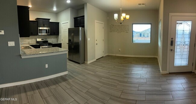 Building Photo - 10129 Red Vly