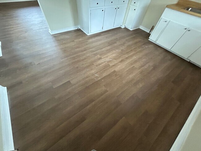 Building Photo - Home for rent