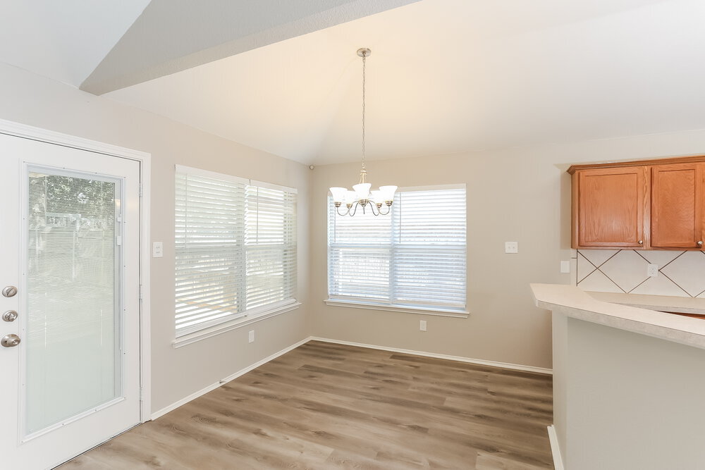 Building Photo - 1302 Hidden Glade Dr