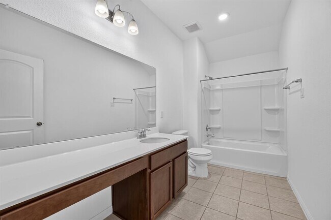 Building Photo - 221 Sand Lily Ln