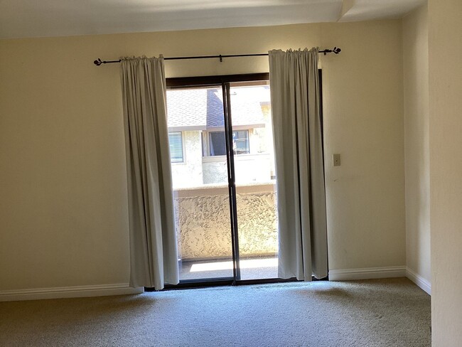 Building Photo - Willowbrook Aptos