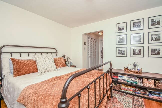 Building Photo - 99 Bartlett St