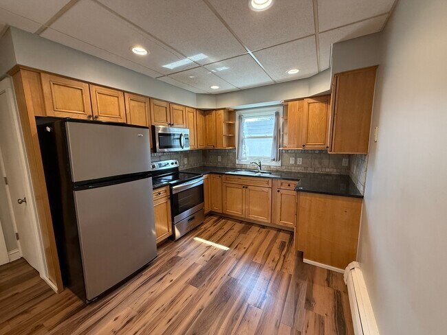 Building Photo - London Flats