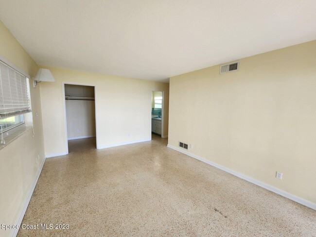 Building Photo - 1181 Sunny Point Dr