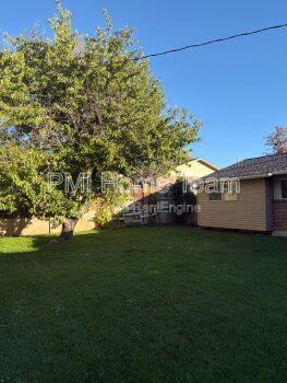 Building Photo - 245 Abrams Way