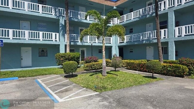Primary Photo - 606 SW Natura Blvd