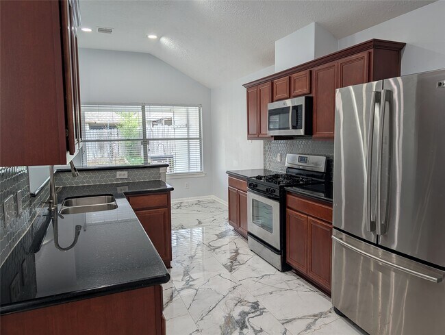 Building Photo - 13231 Babbitt St