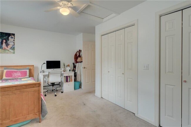 Building Photo - 103 Browns Farm Dr