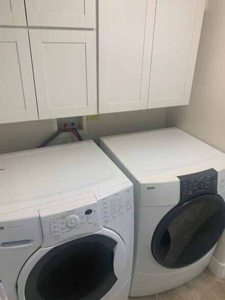 Building Photo - 550 S 1500 E