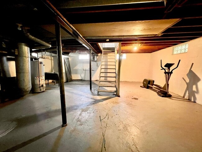 Building Photo - 1654 O Brien St