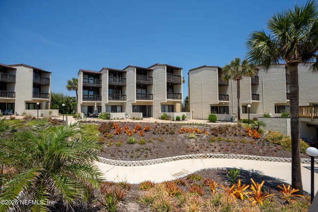 Building Photo - 5650 Jimmy Buffett Mem Hwy