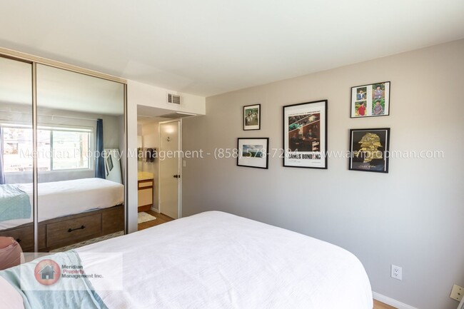 Building Photo - 2 Bed, 2 Bath Condo-North Park