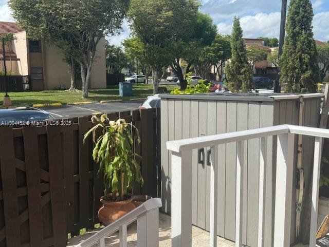 Building Photo - 515 W Park Dr