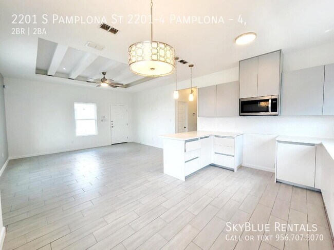 Building Photo - 2201 S Pamplona St
