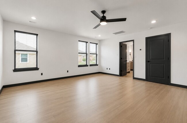 Building Photo - 5519 Bowquiver Ln