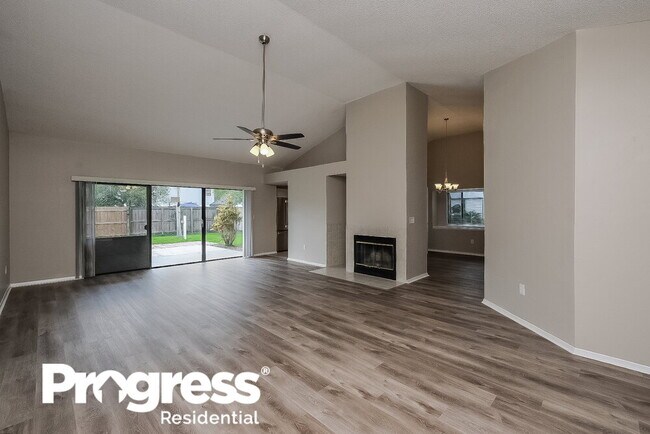 Building Photo - 1411 Star Jasmine Ln