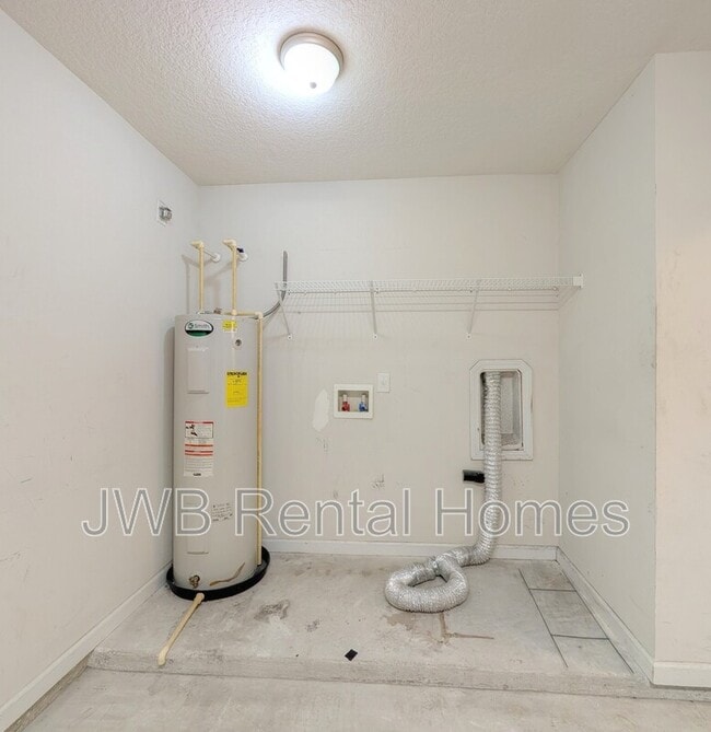 Building Photo - 6502 Timmerman Ct
