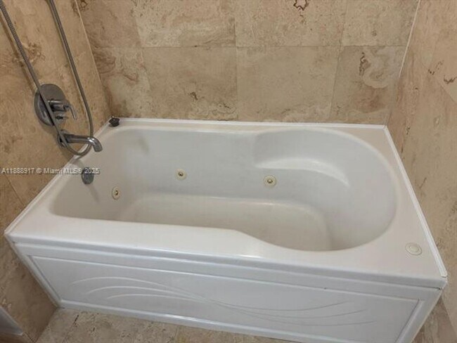 Building Photo - 41 SE 5th St