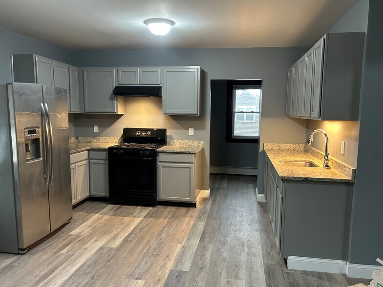 Building Photo - 40 Stone St