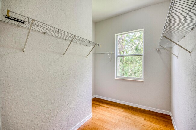 Building Photo - 4871 Bonsai Cir