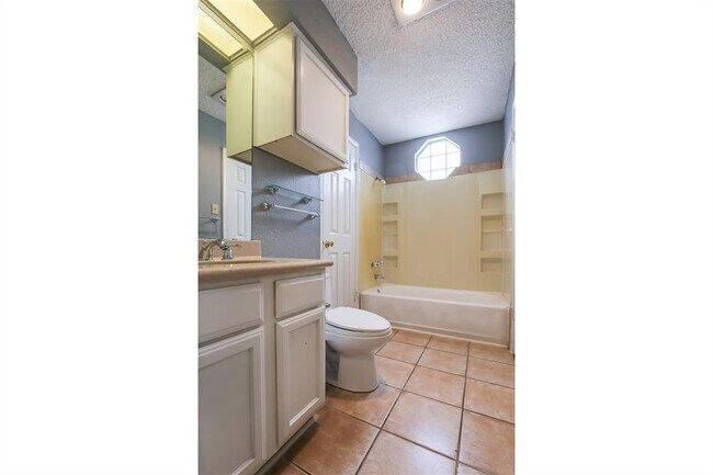 Building Photo - 3111 Tom Green St