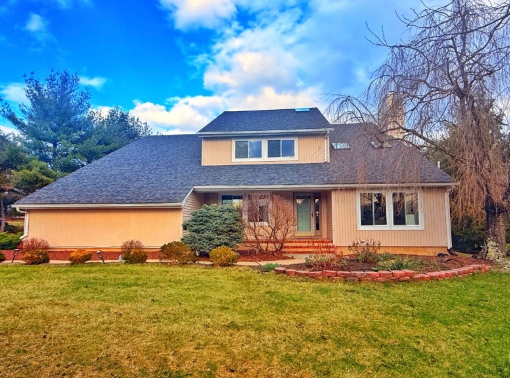 Building Photo - 592 Cabot Hill Rd