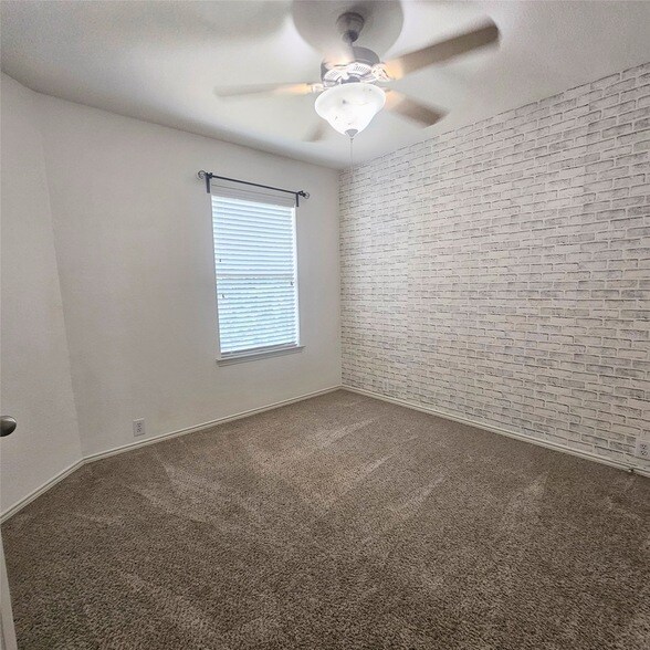 Building Photo - 10741 Traymore Dr
