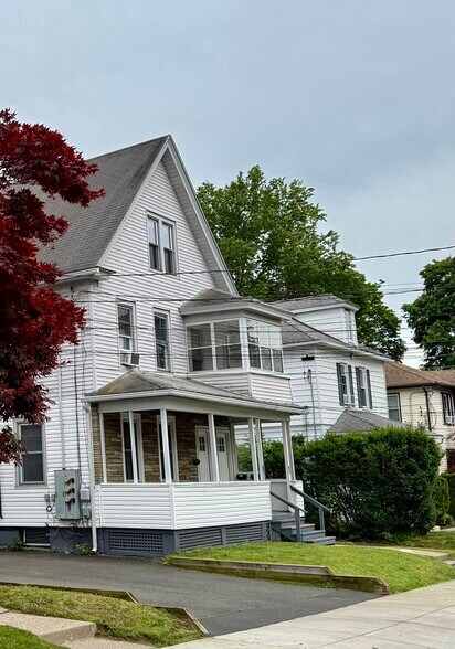 Building Photo - 48 Nesbit Avenue