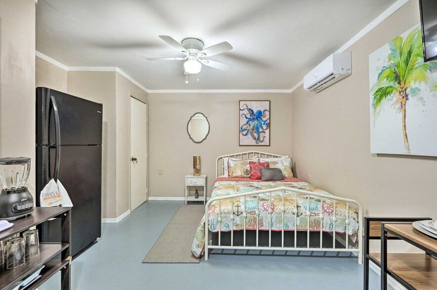 Building Photo - 7736 Sue Ellen Dr