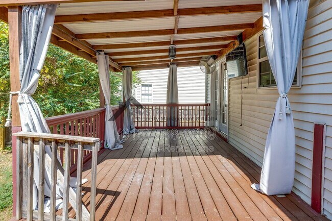 Building Photo - 2214 Falcon Creek Dr