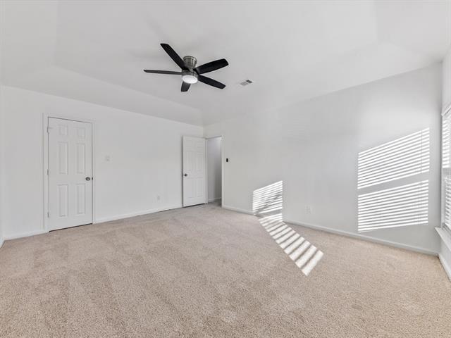 Building Photo - 2213 Loretta Ln