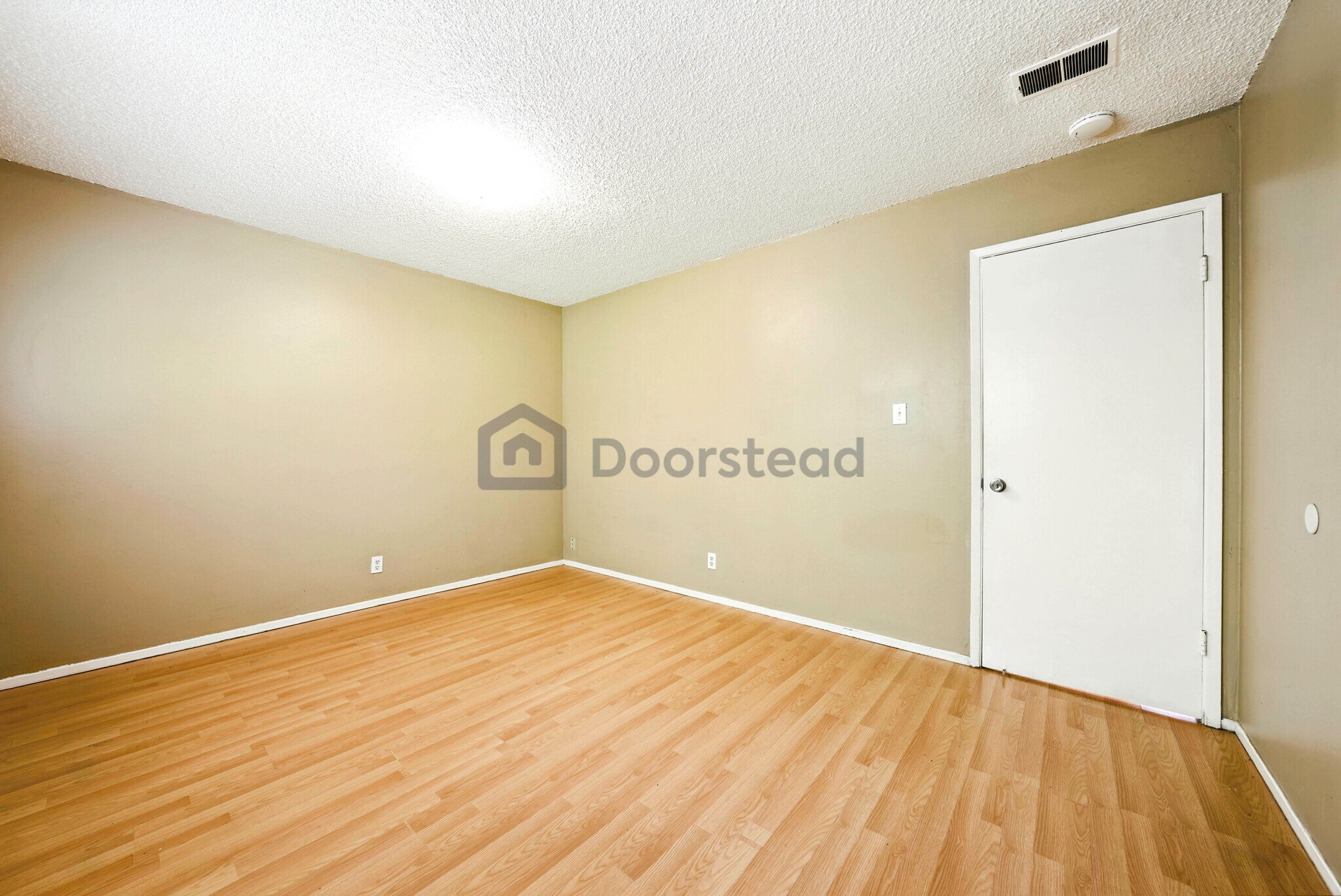 Building Photo - 709 Pope Dr