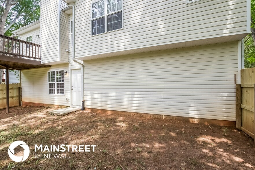 Building Photo - 308 Barr Cir