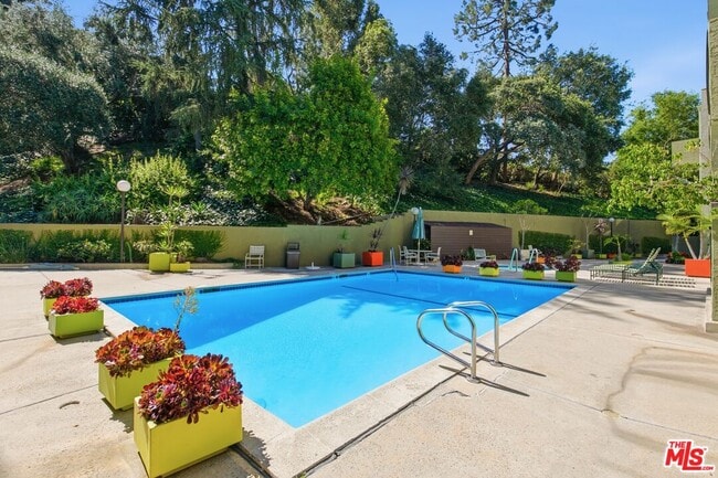 Building Photo - 2018 Griffith Park Blvd