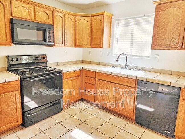 Building Photo - 1951 Teepee Rd