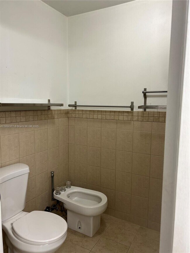 Building Photo - 1086 NW 126th Ct