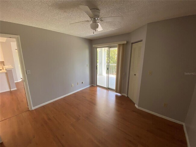 Building Photo - 711 Sugar Bay Way