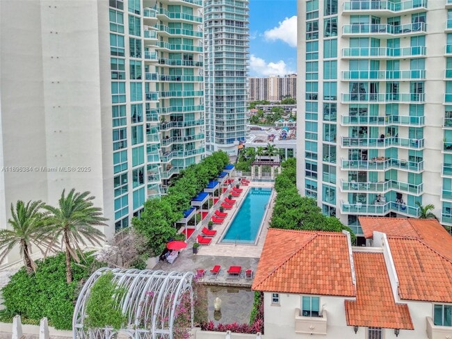 Building Photo - 250 Sunny Isles Blvd