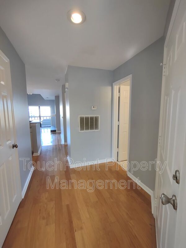 Building Photo - 9041 J M Keynes Dr