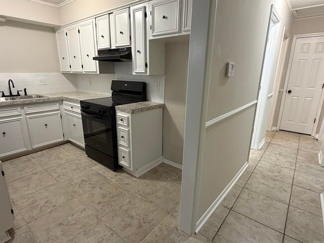 Building Photo - 10002 Stardust Trail