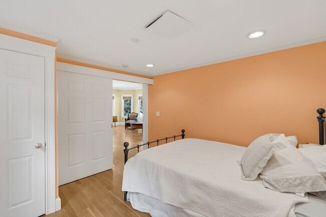 Building Photo - 73 Lexington Ave