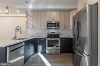 Building Photo - 920 N 15th St