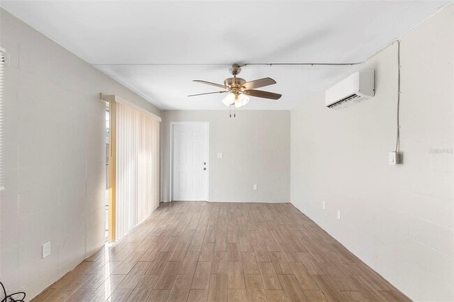 Building Photo - 901 Colyer St