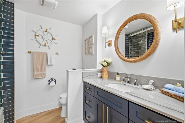 Building Photo - 150 SE Four Winds Dr