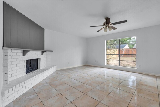 Building Photo - 4406 Kacee Dr